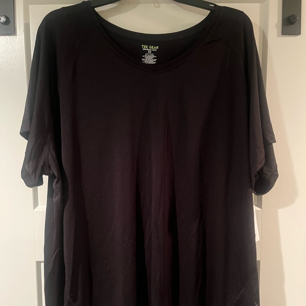 Black shirt